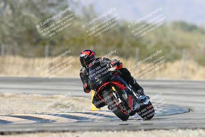 media/Dec-01-2025-Moto Forza (Mon) [[2daa91e15f]]/2-Intermediate Group/Session 3 (Turn 3)/